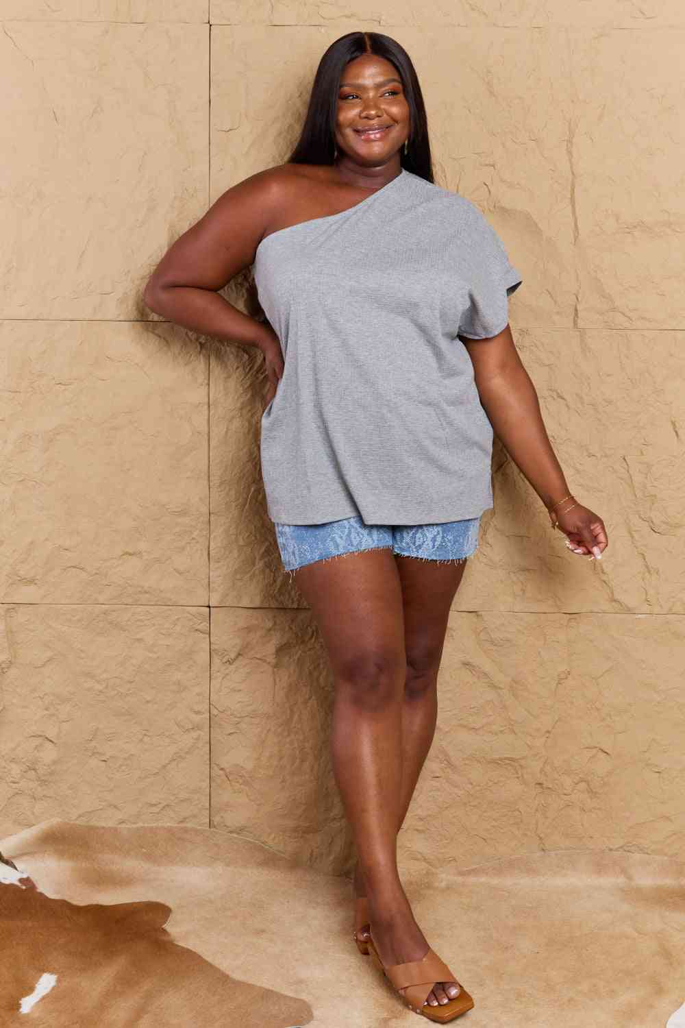 Single Shoulder Top